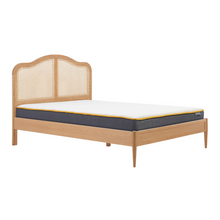 The Eloise bedstead in Oak